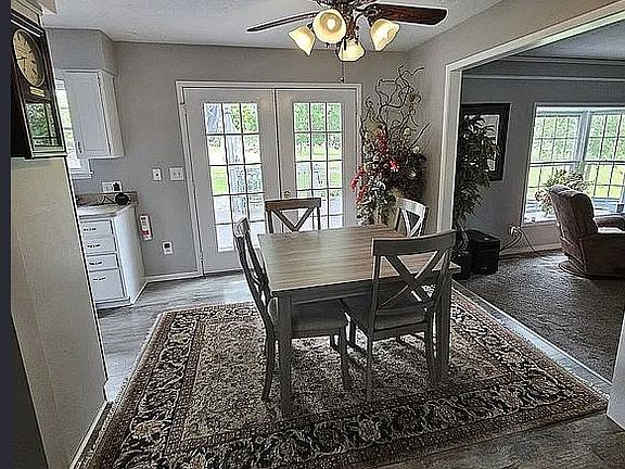 4th image of 429 Zehnder Dr