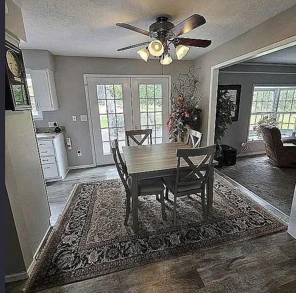 429 Zehnder Dr — Photo 4