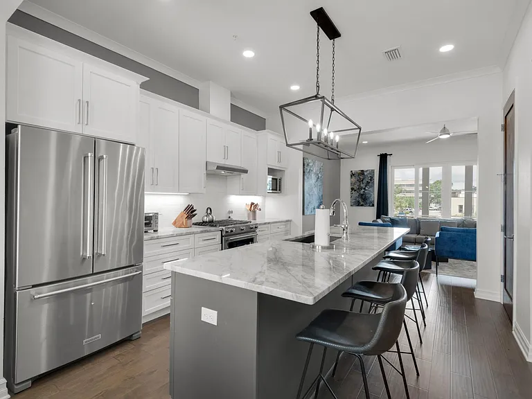 314 W Romana St — Photo 11