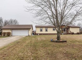 75 Bruning Ln, Troy, MO 63379