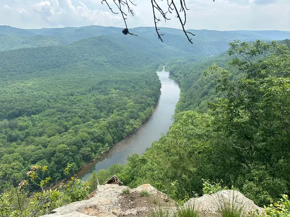 Anthony Vlg, Frankford, WV 24938