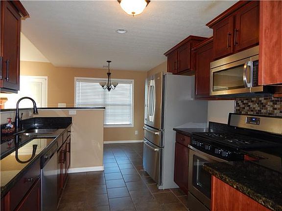 5th image of 1361 Allmon Dr
