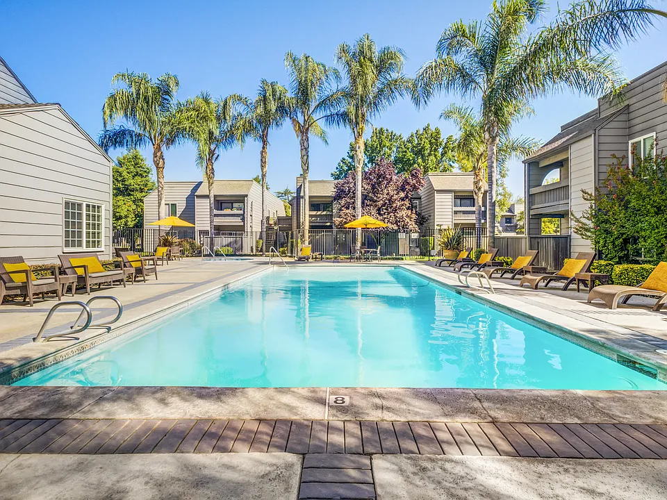 Stoneybrook Apartments