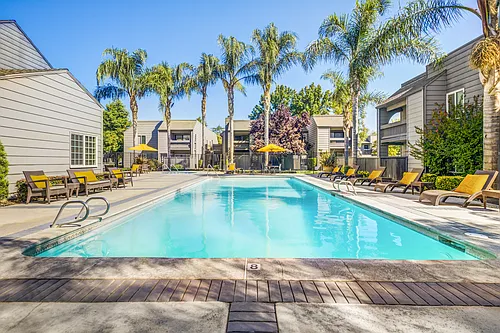 Stoneybrook Apartments Photo 1