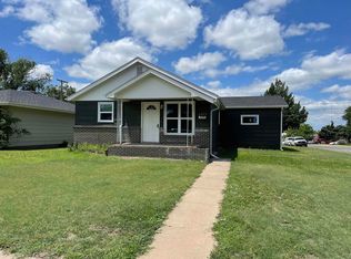 2009 Marshall Rd, Hays, KS 67601