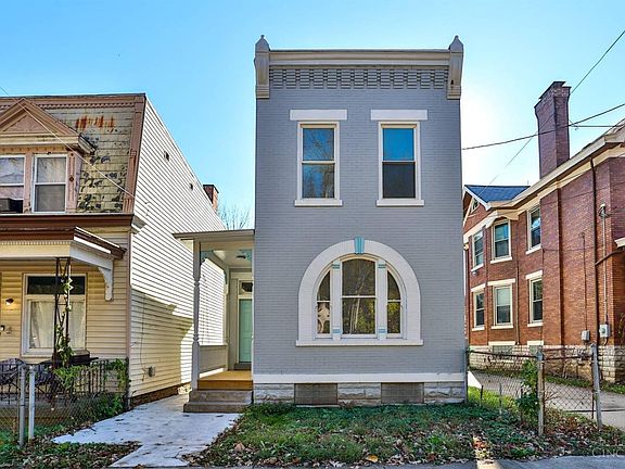2nd image of 1829 Carll St