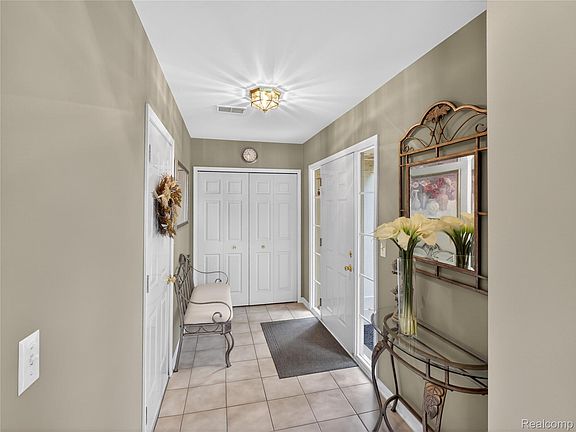 4th image of 1834 Flagstone Cir #37