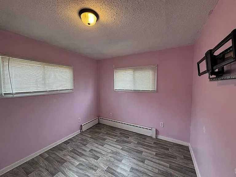 8693 Paige Ave — Photo 6