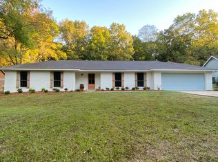 614 Hospital Rd, Starkville, MS 39759