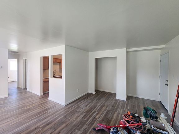 4th image of 26680 Tungsten Rd