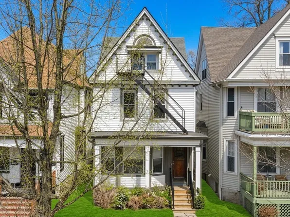 2531 N Murray AVENUE, Milwaukee, WI 53211