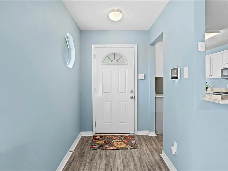8650 Hamilton Bridges Dr S — Photo 4