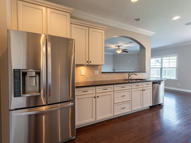 15223 Lakeside Trl — Photo 7