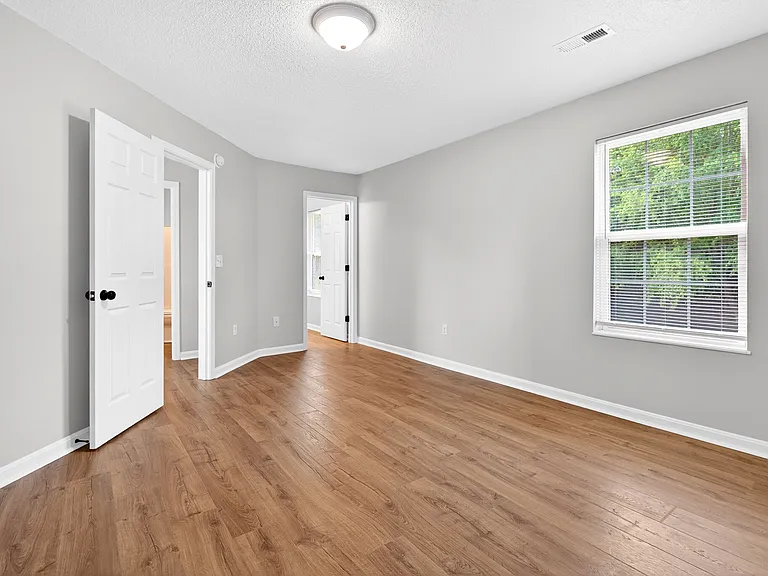 1220 Eastern St — Photo 47