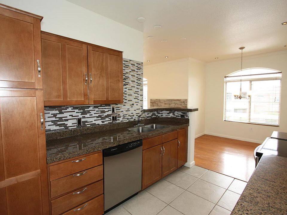 1st image of 7050 E Sunrise Dr