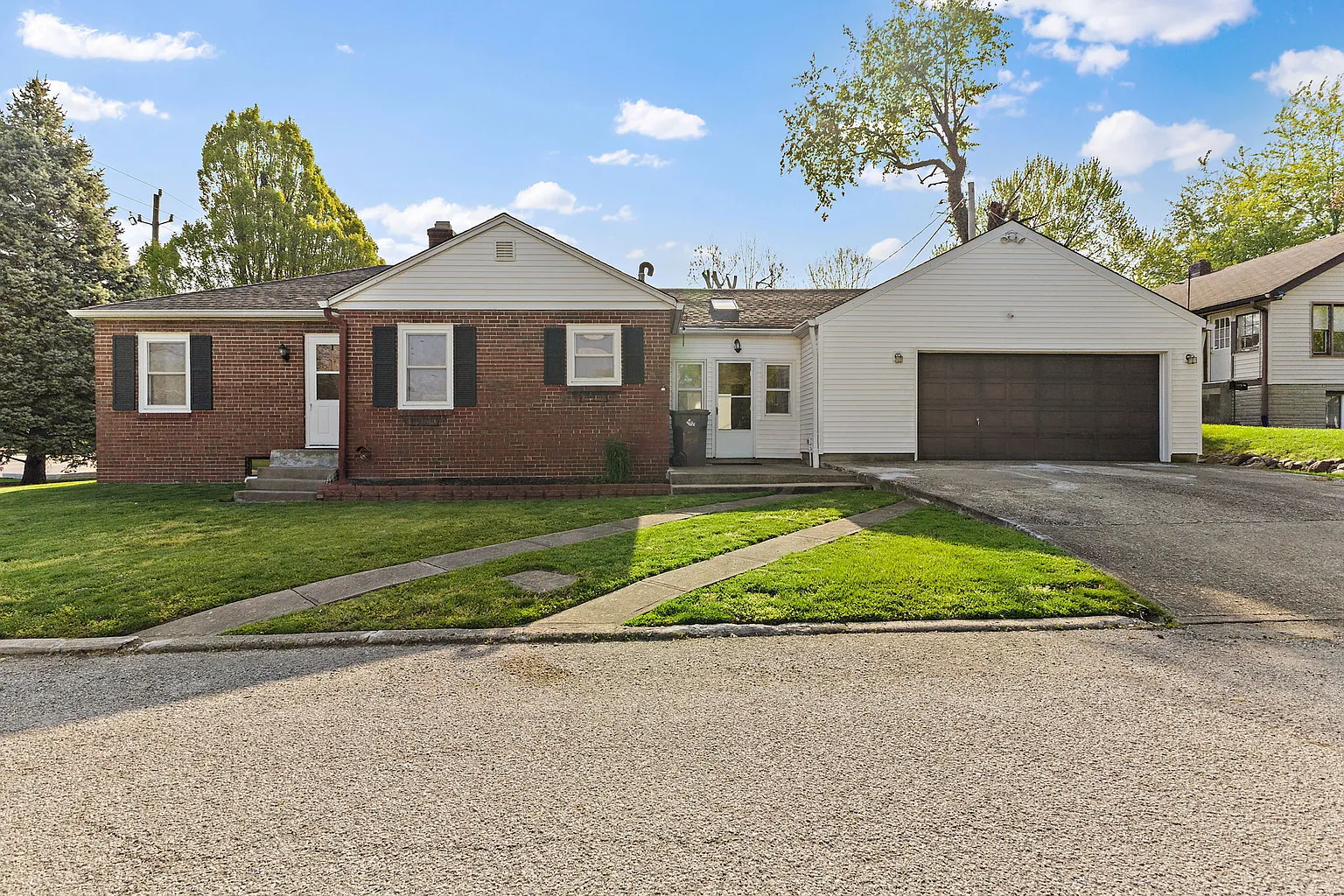 4701 English Ave photo 1