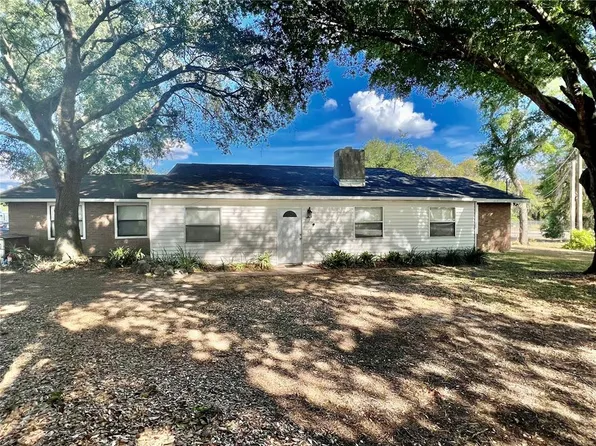 33 Bluff Lake Rd, Mascotte, FL 34753