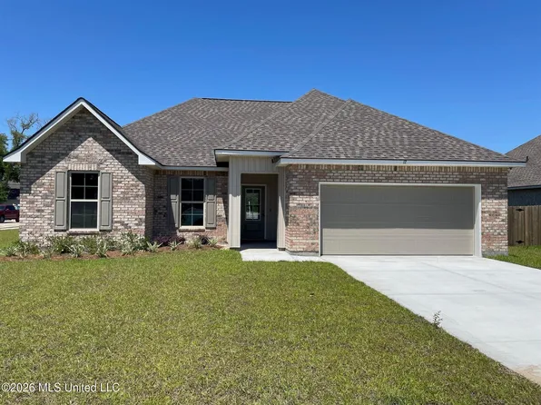 17 Bear Point Way, Long Beach, MS 39560