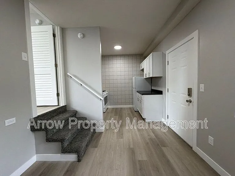 867 N 26th St #107 — Photo 3