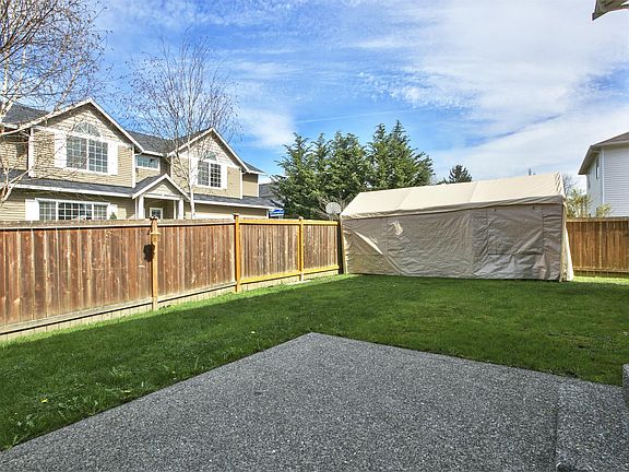 3rd image of 105 2nd Ave N
