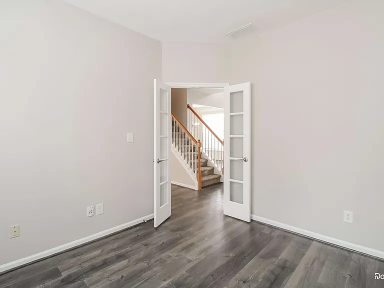 4583 Fairport Ct — Photo 13