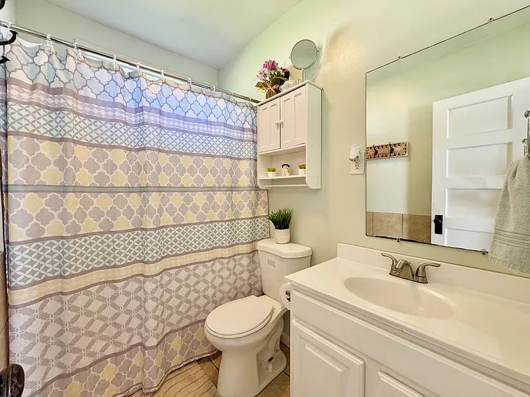 224 E Danville St — Photo 12