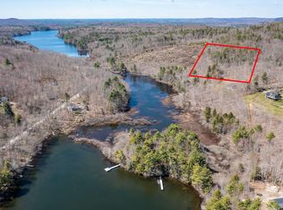 15-14 Crabtree Rd, Hope, ME 04847