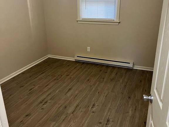 5th image of 5827 Vail Ave