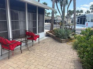 562 Carousel Ln, Melbourne Beach, FL 32951