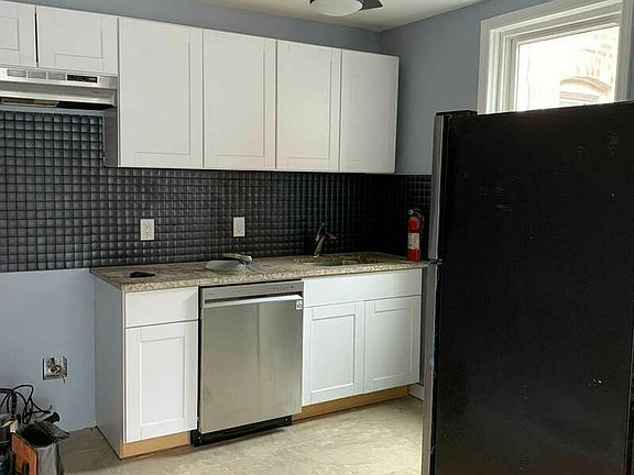 2nd image of 25-31 34th St #2R