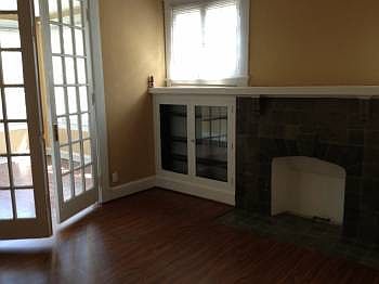 3rd image of 2128 N Pennsylvania St APT 3