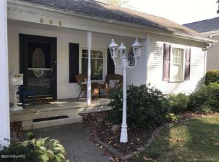 304 N Lewis St, Ludington, MI 49431