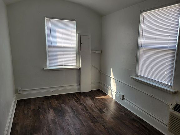 4th image of 750 Creek Top St #8
