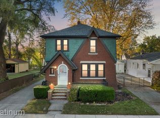 21067 Albany Ave, Warren, MI 48091
