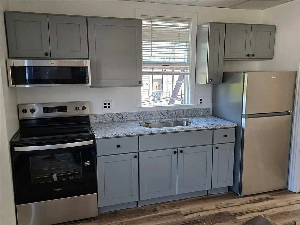 1 bed, 1.0 bath, 750 sqft, $1,450 — Photo 2