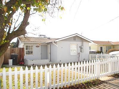 2319 Twildo Ave.