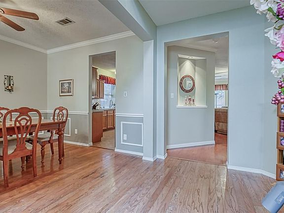 4th image of 7315 Summit Knoll Ct
