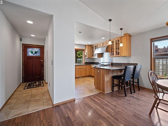 3rd image of 4200 NE 128th Ave