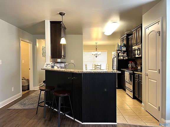 4th image of 5028 Montauk Trl SE