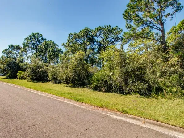 127 Dahl Ave, Sebastian, FL 32958