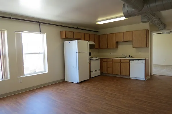 Off Broadway Lofts — Photo 2