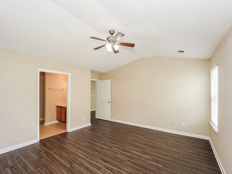 2167 Red Oak Cir — Photo 11