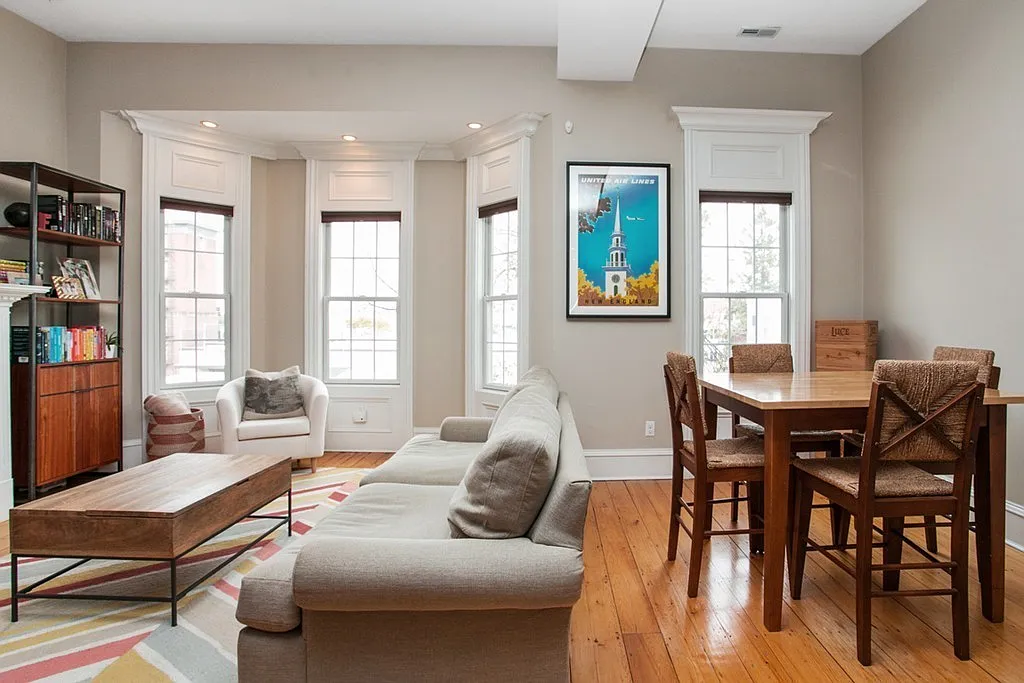 2 bed, 1083 sqft, $4,400 — Photo 3