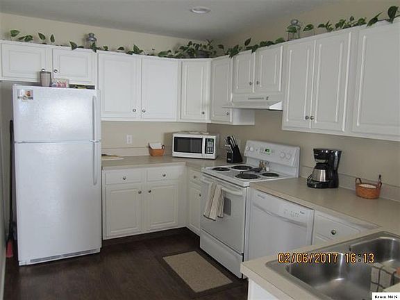 2nd image of 61 Highmeadow Dr
