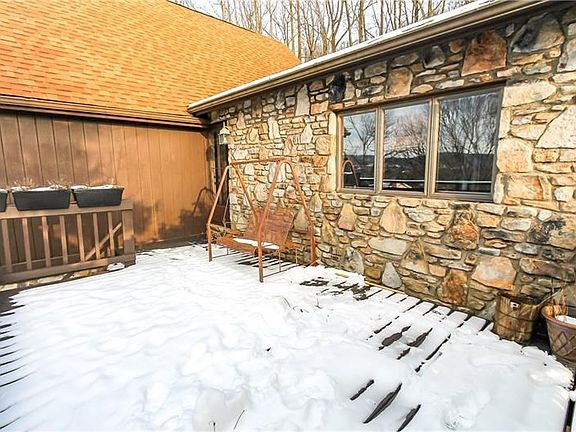 5th image of 50 Vista Dr