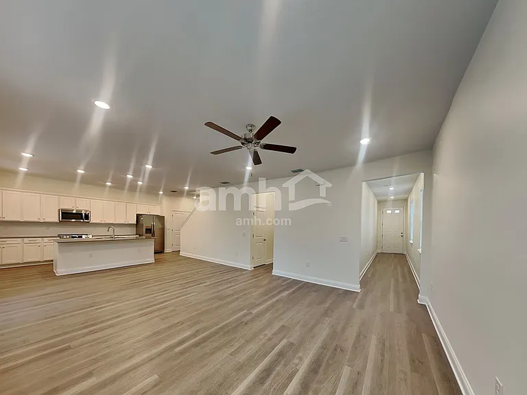 3762 Lake Bluff Loop — Photo 7