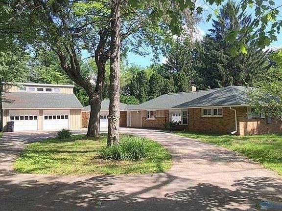 2nd image of 1845 Green Valley Dr