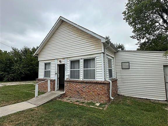2nd image of 402 S Olive St