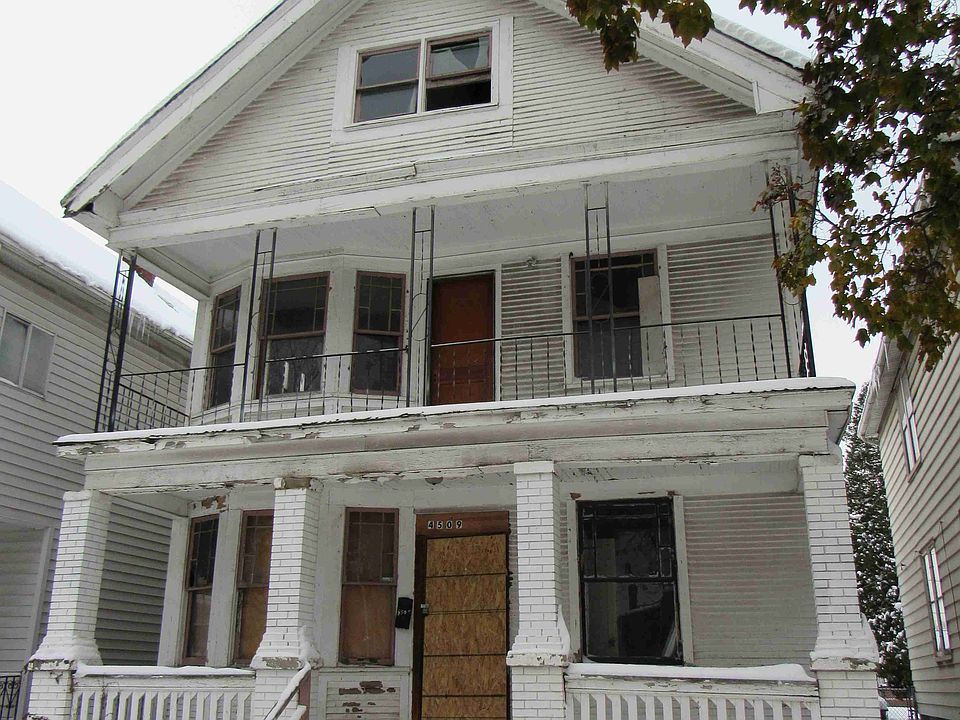 4509 Freer