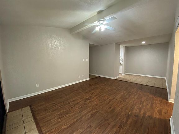 4th image of 12500 Sandpiper Dr APT 220